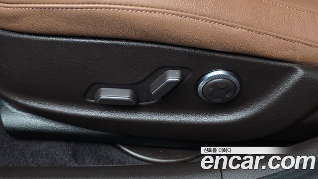 Genesis G80 2022 — photo 32
