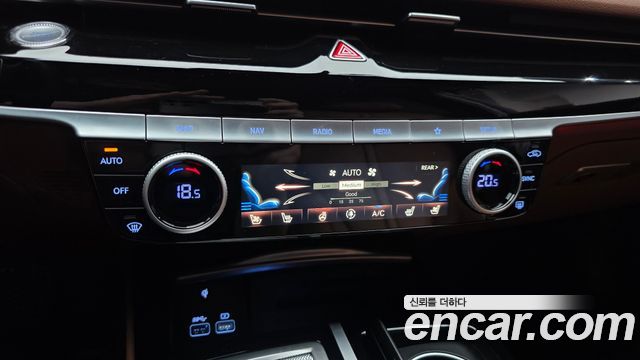 Genesis G80 2022 — photo 33
