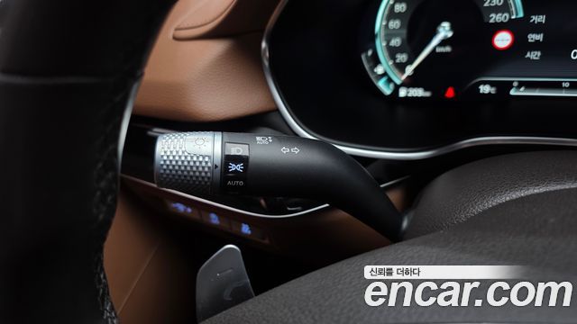 Genesis G80 2022 — photo 34