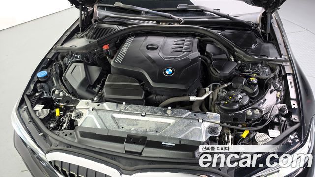 BMW 3-Series 2022 — photo 6