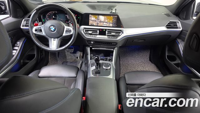 BMW 3-Series 2022 — photo 10