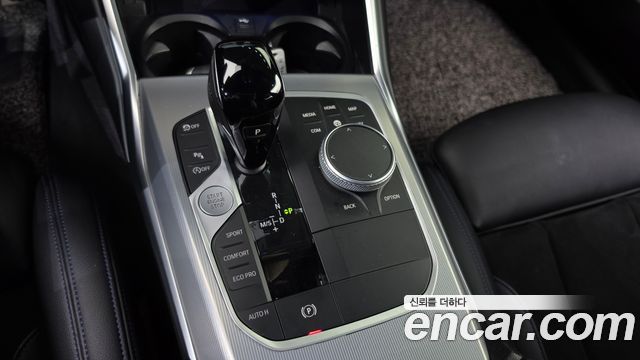 BMW 3-Series 2022 — photo 12