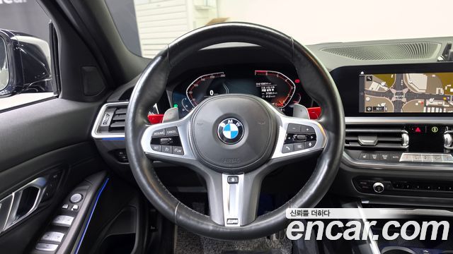 BMW 3-Series 2022 — photo 19