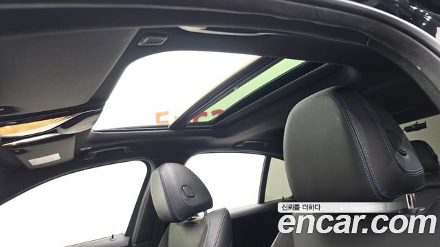 BMW 3-Series 2022 — photo 25