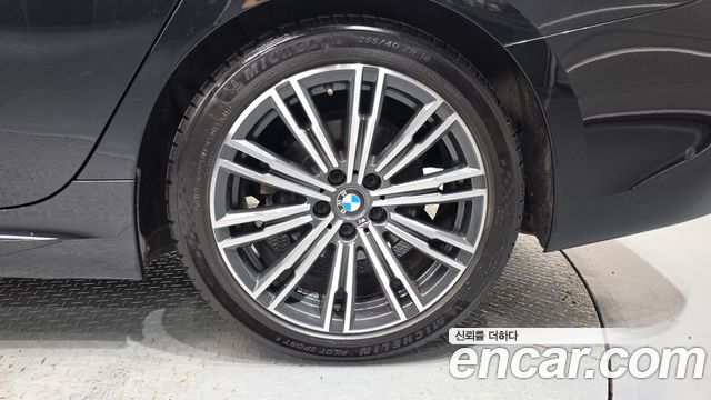 BMW 3-Series 2022 — photo 7