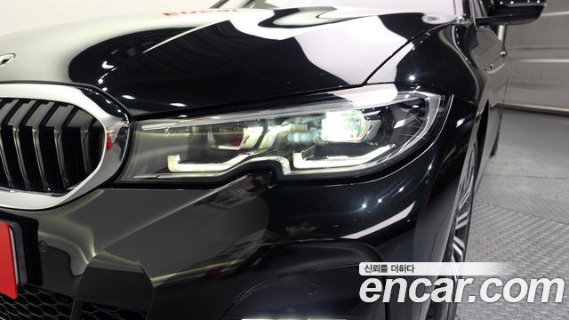 BMW 3-Series 2022 — photo 8