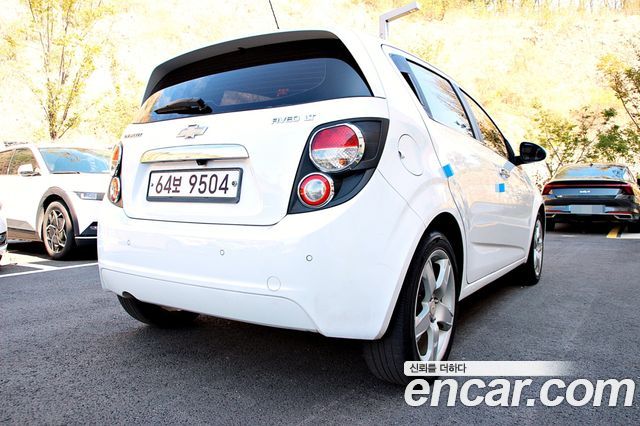 Chevrolet Korea Aveo 2012 — photo 3