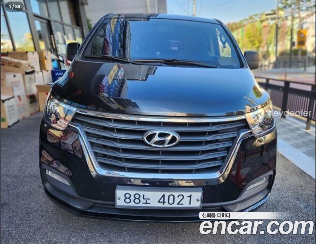 Hyundai Starex 2020 — photo 1