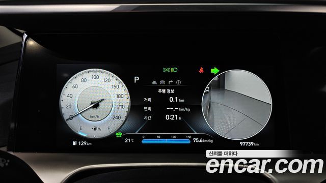 Hyundai Nexo 2022 — photo 11