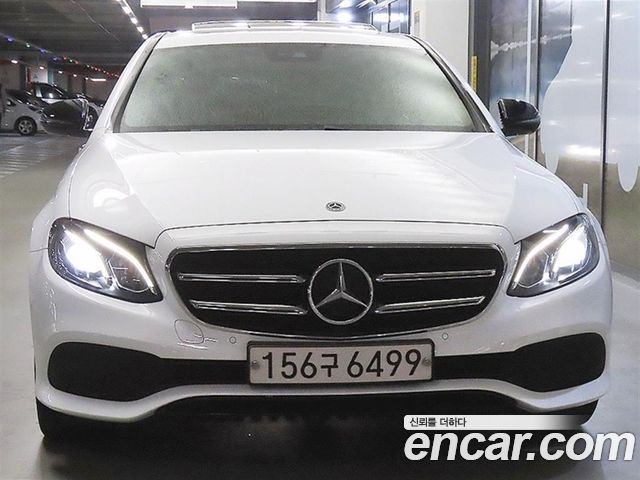 Mercedes-Benz E-Class 2020 — photo 1