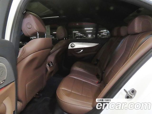 Mercedes-Benz E-Class 2020 — photo 7