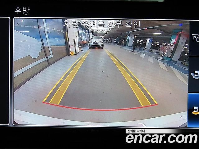 Mercedes-Benz E-Class 2020 — photo 11