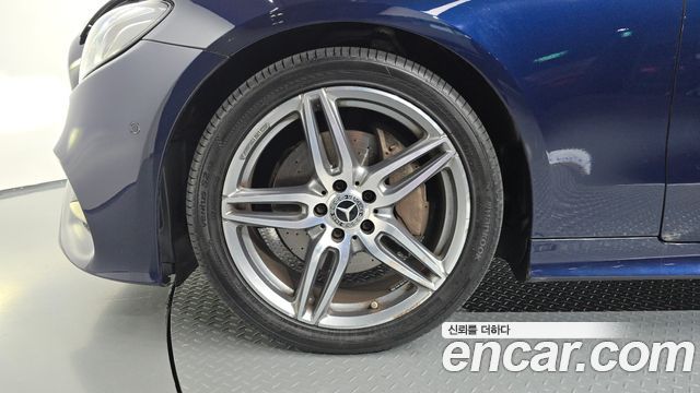 Mercedes-Benz E-Class 2018 — photo 5