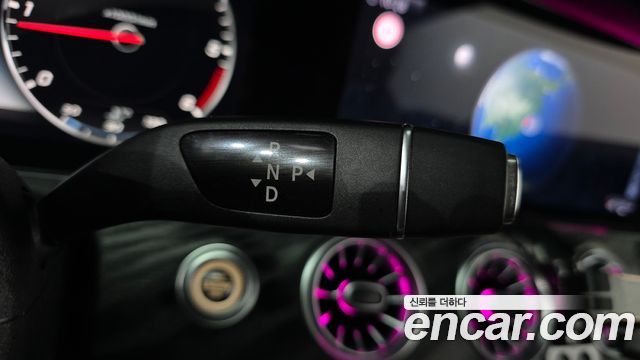 Mercedes-Benz E-Class 2018 — photo 9