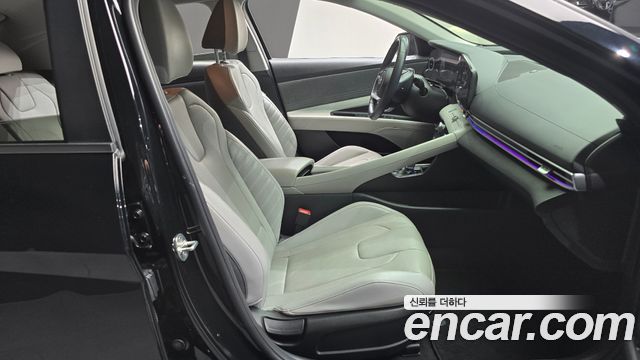 Hyundai AVANTE 2022 — photo 11