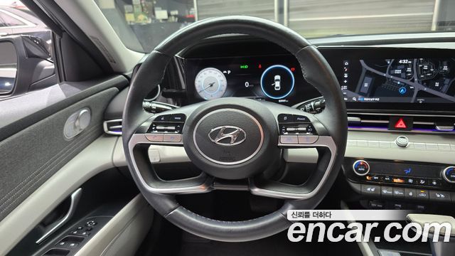 Hyundai AVANTE 2022 — photo 13