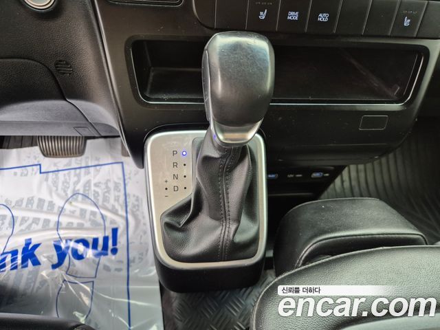 Hyundai Staria 2022 — photo 10