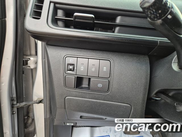 Hyundai Staria 2022 — photo 12