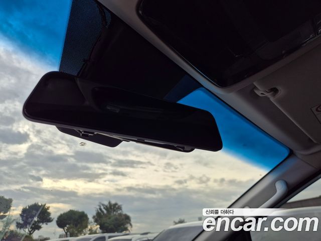 Hyundai Staria 2022 — photo 13