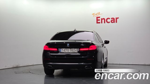 BMW 5-Series 2022 — photo 4