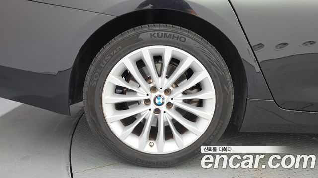 BMW 5-Series 2022 — photo 5