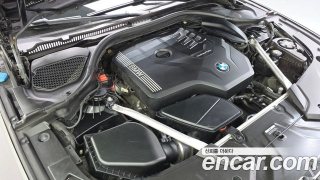 BMW 5-Series 2022 — photo 6