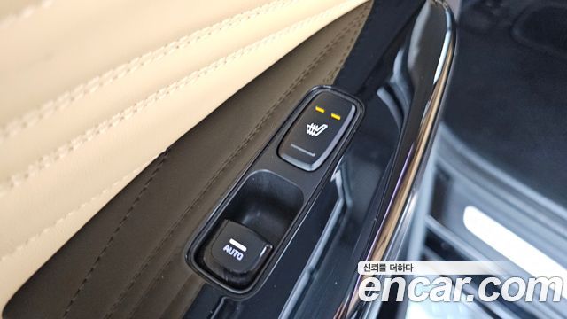Kia K7 2020 — photo 31