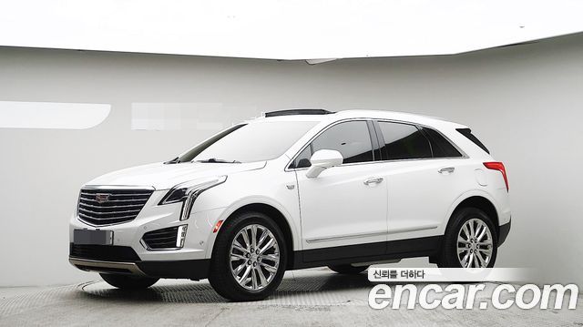 Cadillac XT5 2019 — photo 1