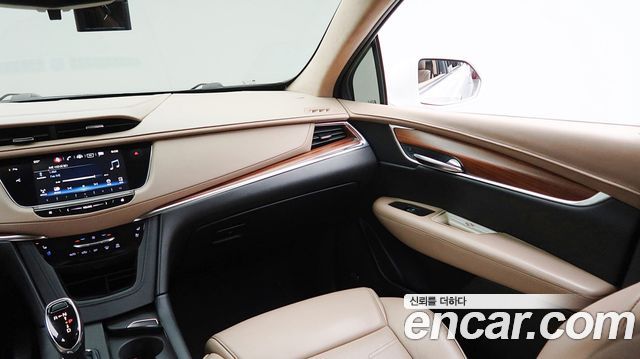 Cadillac XT5 2019 — photo 19