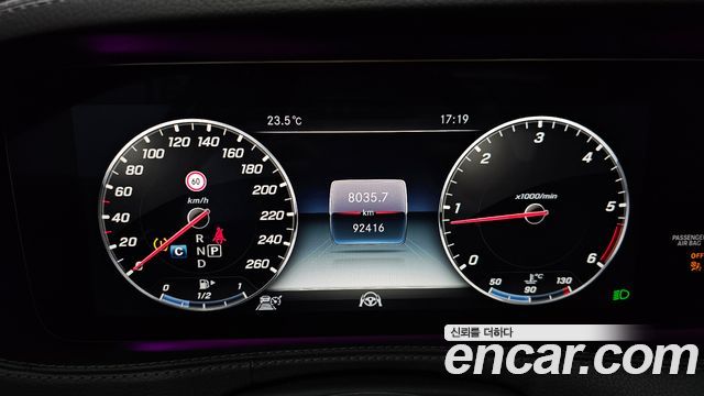 Mercedes-Benz S-Class 2019 — photo 11