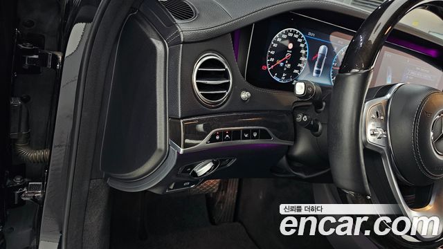 Mercedes-Benz S-Class 2019 — photo 22