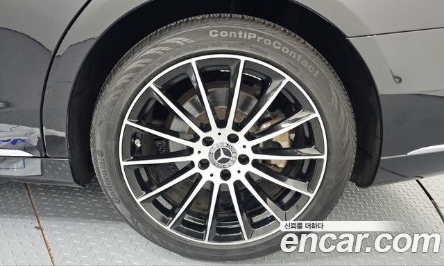 Mercedes-Benz S-Class 2019 — photo 7