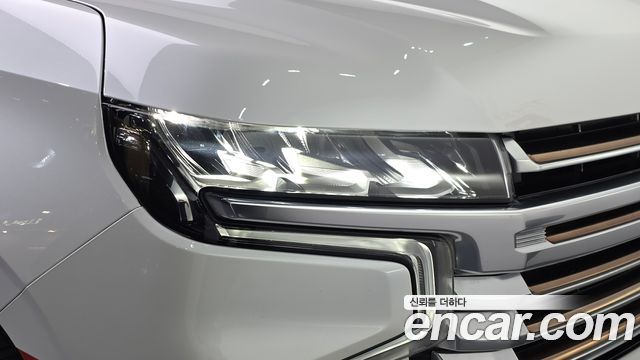 Chevrolet Korea Tahoe 2023 — photo 8