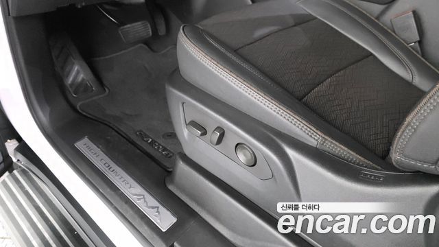 Chevrolet Korea Tahoe 2023 — photo 29