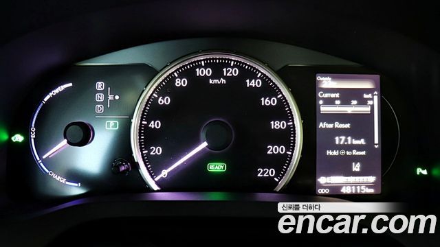 Lexus CT200h 2020 — photo 8