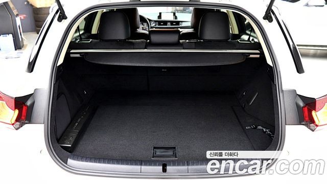Lexus CT200h 2020 — photo 12