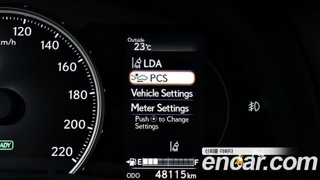 Lexus CT200h 2020 — photo 13