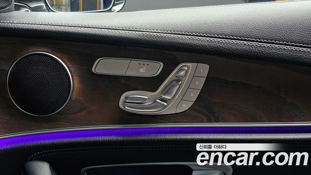 Mercedes-Benz E-Class 2017 — photo 30