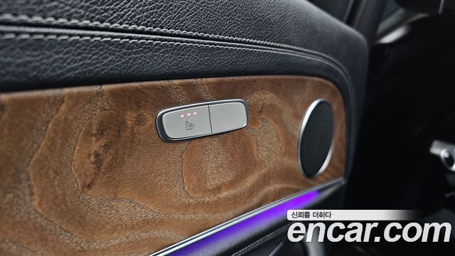 Mercedes-Benz E-Class 2017 — photo 35