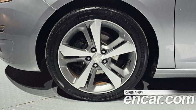 Peugeot 308 2017 — photo 5