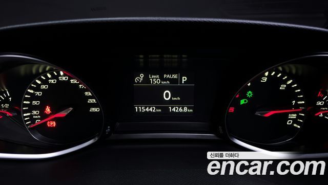 Peugeot 308 2017 — photo 8