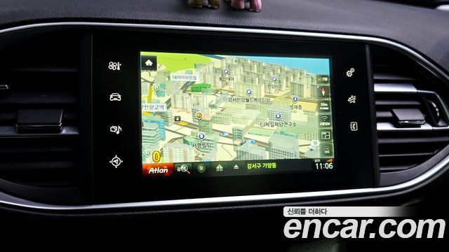 Peugeot 308 2017 — photo 12