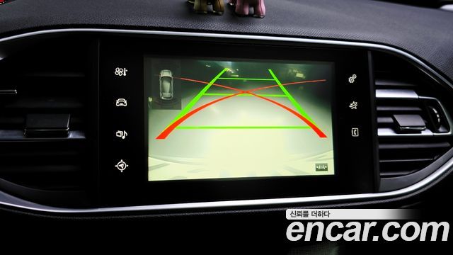 Peugeot 308 2017 — photo 14