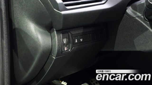 Peugeot 308 2017 — photo 18