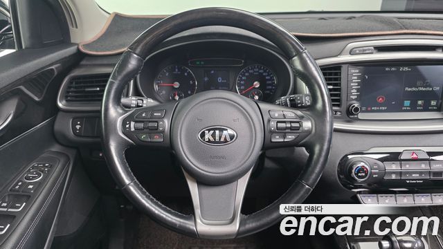 Kia Sorento 2015 — photo 13