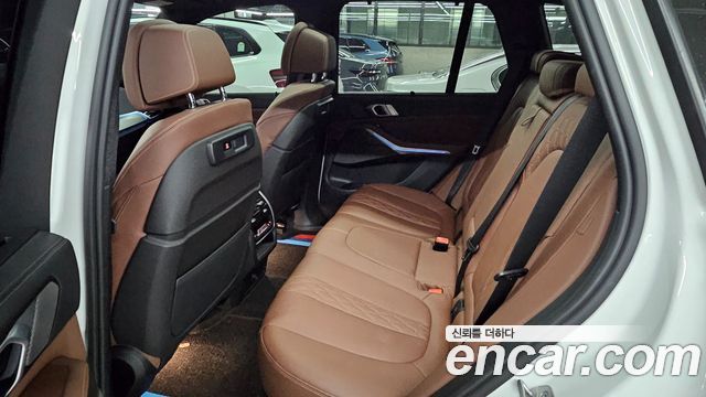 BMW X5 2022 — photo 14