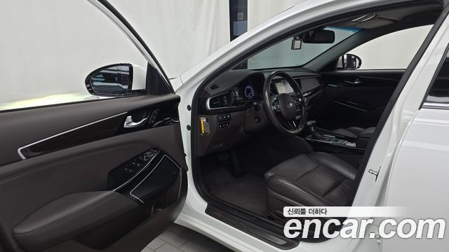 Kia K7 2017 — photo 10