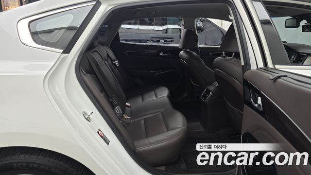 Kia K7 2017 — photo 12