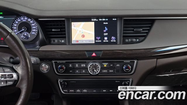 Kia K7 2017 — photo 14