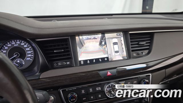 Kia K7 2017 — photo 15